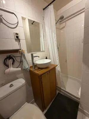 Salle de bains dans l'établissement Charming & bright studio in Marais
