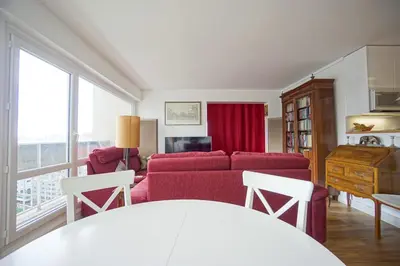Coin salon dans l'établissement Apartment 65 m2 - Magnificent View On Paris!
