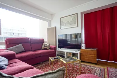 Télévision ou salle de divertissement dans l'établissement Apartment 65 m2 - Magnificent View On Paris!