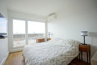 Un ou plusieurs lits dans un hébergement de l'établissement Apartment 65 m2 - Magnificent View On Paris!