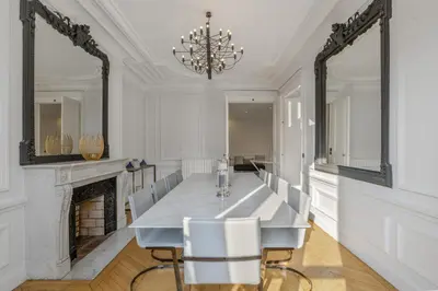 Plan de l'établissement The Parisian Beauty - Ultra Luxury