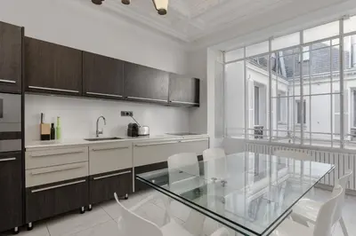 Cuisine ou kitchenette dans l'établissement The Parisian Beauty - Ultra Luxury