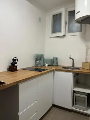 Cuisine ou kitchenette dans l'établissement Studio aux Portes de Paris