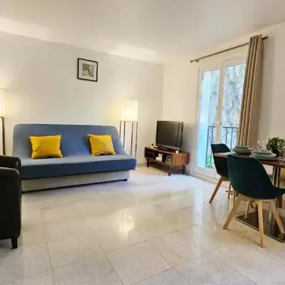 APPARTEMENT QUARTIER SAINT GERMAIN DES PRES en PLEIN COEUR DE PARIS !