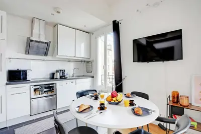 Cuisine ou kitchenette dans l'établissement Modern Apartment - 1BR-2P- Paris Outskirts - Montrouge