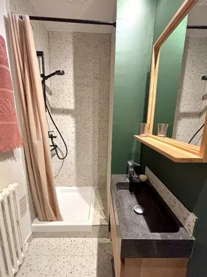 Salle de bains dans l'établissement Le studio Annelets