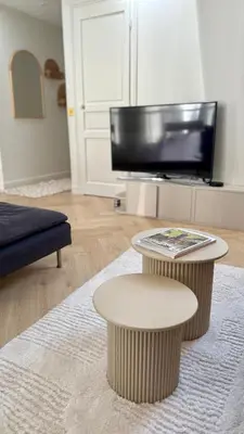 Télévision ou salle de divertissement dans l'établissement New Apprt 2 Rooms Tour Eiffel