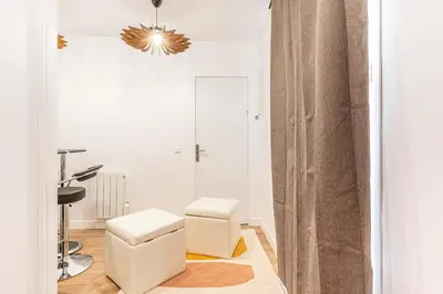 Salle de bains dans l'établissement Appartement 07 - Paris Faubourg Bail Mobilité
