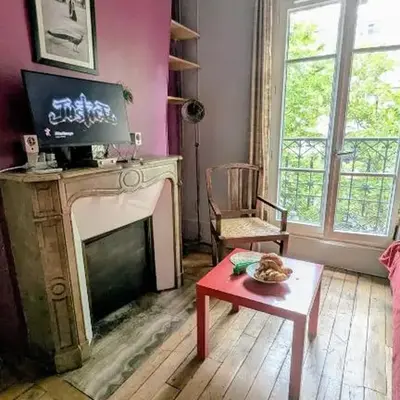 Classic Parisian 2 BR flat in Paris 10