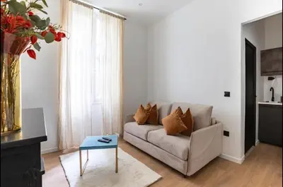 Coin salon dans l'établissement Charming 1BR apartment near Gare de Lyon