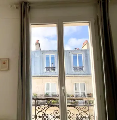 Balcon ou terrasse dans l'établissement 2 rooms, close to Montmartre, light and quiet