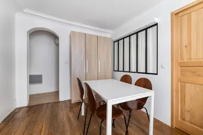 Plan de l'établissement 2 pieces confortable metro duroc - Paris 6 -4p
