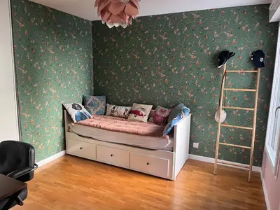 Un ou plusieurs lits dans un hébergement de l'établissement Chez l habitant chambre et salle de bains autonomes