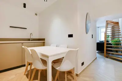 Plan de l'établissement Luxury Appartement 6p L001