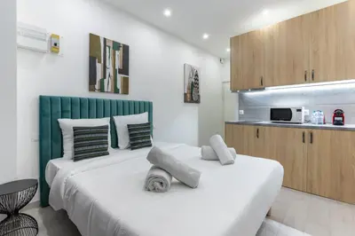 Cuisine ou kitchenette dans l'établissement Studio de charme au coeur des Batignolles