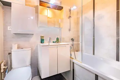 Salle de bains dans l'établissement 4 Guests Flat - Rue Mouffetard