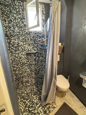Salle de bains dans l'établissement Joli 2 pièces Garibaldi