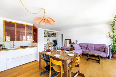 Cuisine ou kitchenette dans l'établissement GuestReady - Slow living near the park