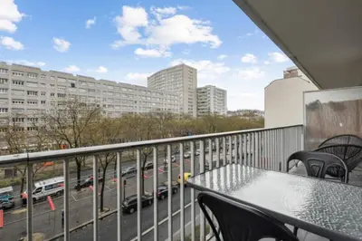Balcon ou terrasse dans l'établissement Magnifique appartement luxueux au coeurs de Paris