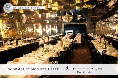 Restaurant ou autre lieu de restauration dans l'établissement L'Etxe - Duplex - Bright & Renovated - by Mon Petit Faré