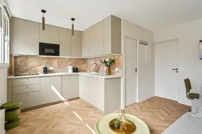 Cuisine ou kitchenette dans l'établissement Lavie Maison AC Little Fontaine
