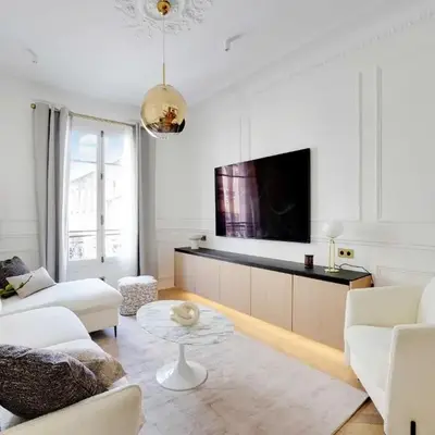 Elegant A C Apt 2BR 6P Paris 17th Monceau