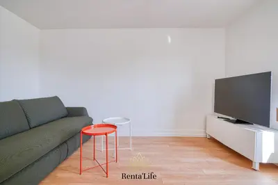 Télévision ou salle de divertissement dans l'établissement Asnièrois Gambetta - Studio - 10min Paris
