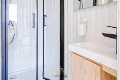 Salle de bains dans l'établissement Asnièrois Gambetta - Studio - 10min Paris
