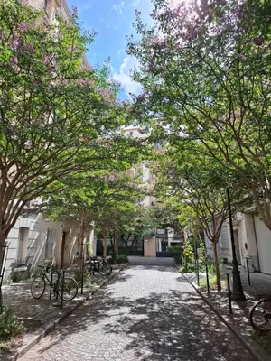 Jardin de l'établissement Very nice private Appartment 1 living room with sofa bed 1 bedroom 1 bathroom with toilet 1 Kitchen