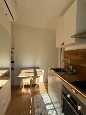 Cuisine ou kitchenette dans l'établissement Paris 75014, France