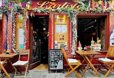 Restaurant ou autre lieu de restauration dans l'établissement Montmartre relax