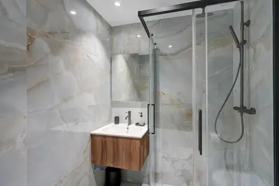 Salle de bains dans l'établissement Luxurious and tranquil studio - Opéra - AC