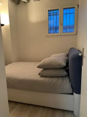 Un ou plusieurs lits dans un hébergement de l'établissement Cosy apartment - 1BR- 4 P - Bastille
