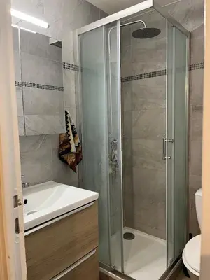 Salle de bains dans l'établissement Cosy apartment - 1BR- 4 P - Bastille
