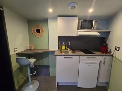 Cuisine ou kitchenette dans l'établissement 6G- Studio cosy Issy-les-Moulineaux - Porte de Versailles