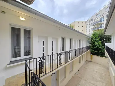 Balcon ou terrasse dans l'établissement 6G- Studio cosy Issy-les-Moulineaux - Porte de Versailles