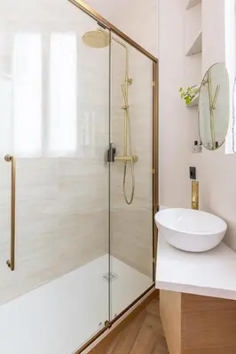 Salle de bains dans l'établissement Studio moderne tout confort aux portes de Paris à Saint-Ouen