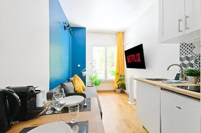 Plan de l'établissement Tour Eiffel 10 Luxurious Apartment Studio-2P Free Netflix