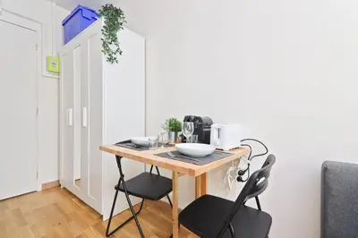Plan de l'établissement Tour Eiffel 10 Luxurious Apartment Studio-2P Free Netflix