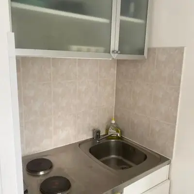 Petit logement bien placé