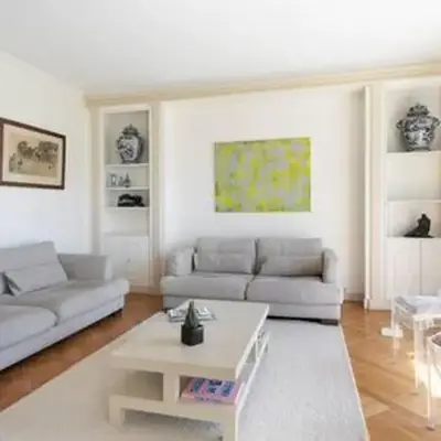 Lovely apartment with views of Eiffel Tower