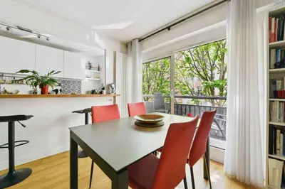 Plan de l'établissement Bel appartement parisien proche Tour Eiffel
