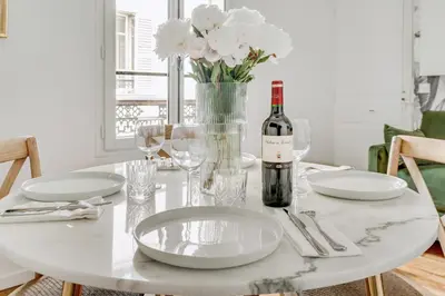 Boissons dans l'établissement Stylish and Modern Apt Paris Quartier Latin