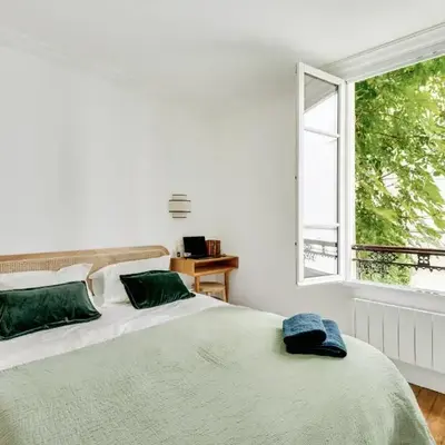 Stylish and Modern Apt Paris Quartier Latin