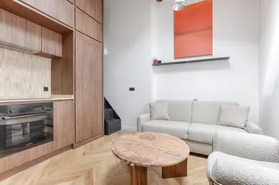 Cuisine ou kitchenette dans l'établissement Mykeypers Luxury and Design Loft 2BR 6P with AC Bastille