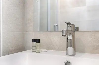Salle de bains dans l'établissement Mykeypers - Charmant studio 2P - Malakoff 13