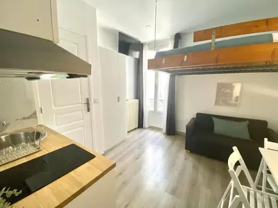 Cuisine ou kitchenette dans l'établissement New 124 Suite Anouck - Cosy Apartment Paris Center
