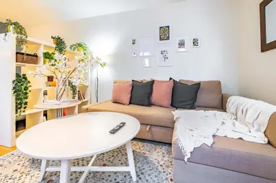 Coin salon dans l'établissement 4 Guest Flat Central in Montorgueil