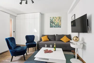 Télévision ou salle de divertissement dans l'établissement 5025 Suite Pastou4 - Lovely accommodation in Paris