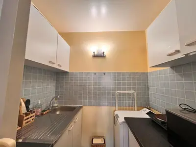 Cuisine ou kitchenette dans l'établissement Calm, garden view stay near Paris and the Seine